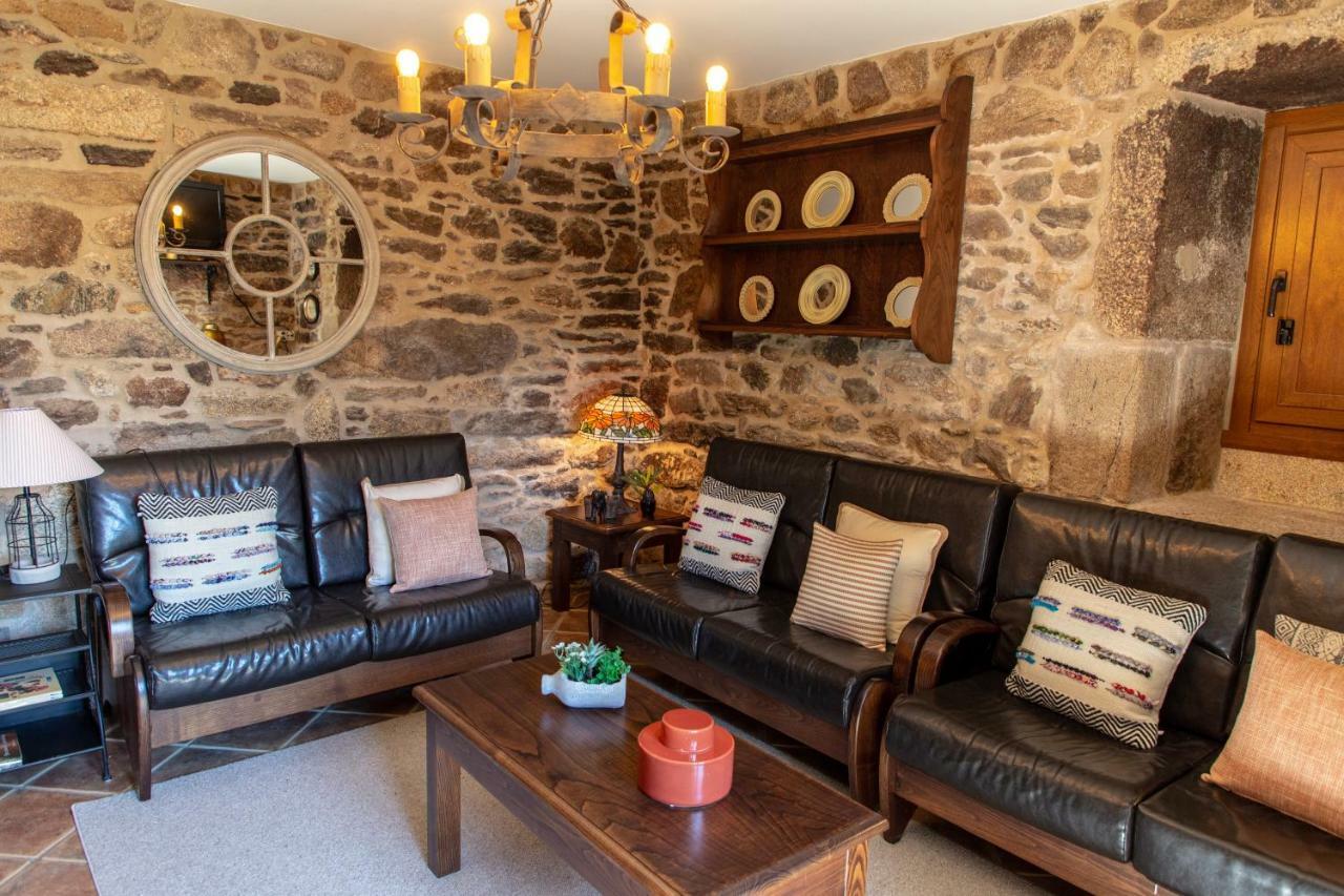 Casa Rural As Bentinas Milladoiro Exteriör bild