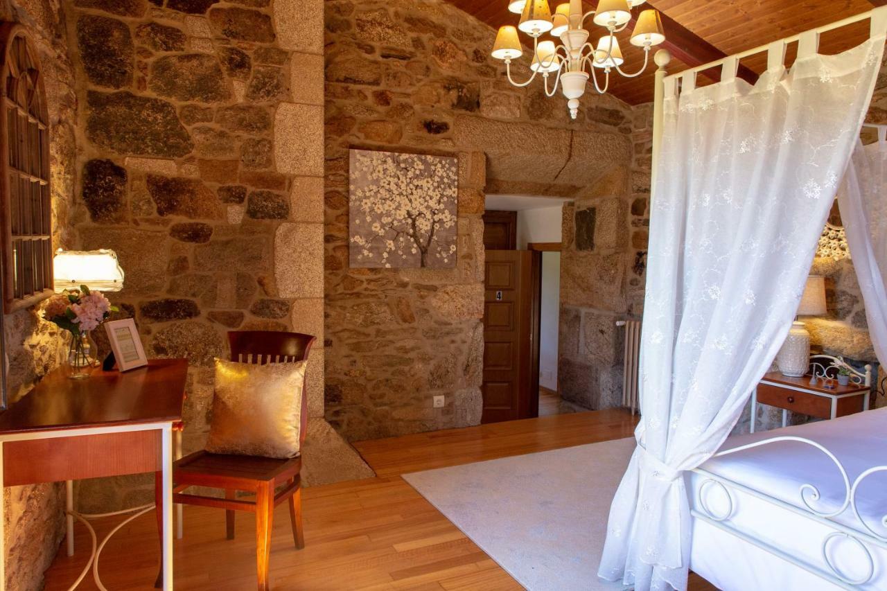 Casa Rural As Bentinas Milladoiro Exteriör bild